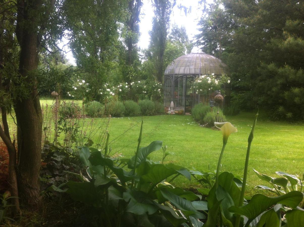 Gite Du Manoir Monnaie Extérieur photo